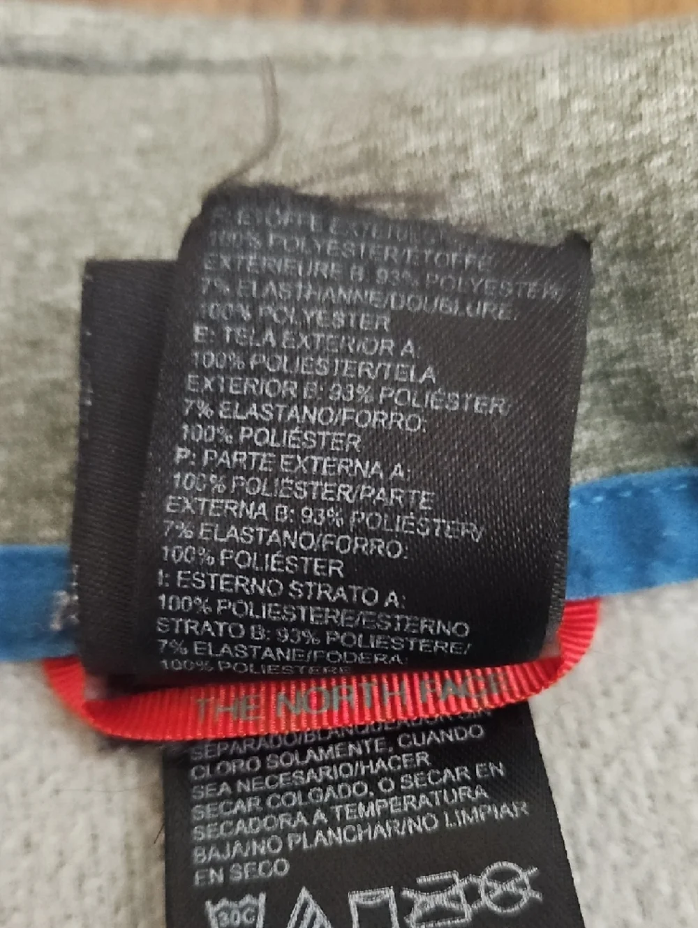 The North Face Men's Heather Gray Fleece Jacket with Blue Accents